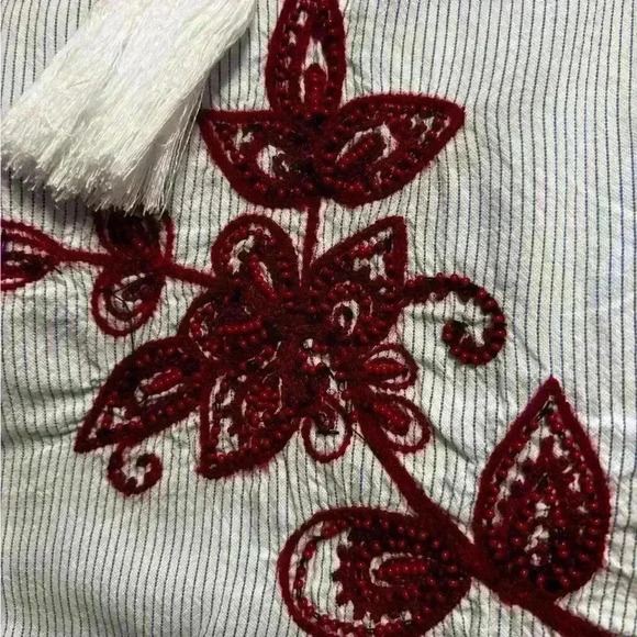 Velvet by Graham & Spencer Tagan
Embroidered Lace - Picture 4 of 4